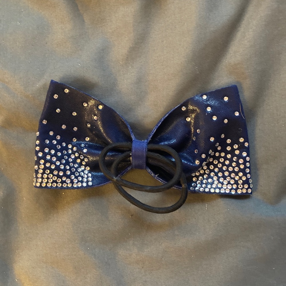 Dance/ Cheer Bows - Picture 2 of 6
